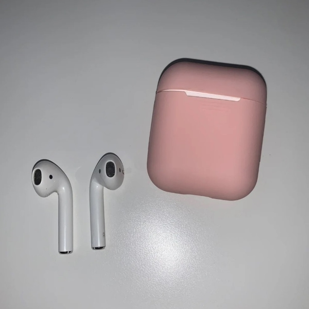 Apple AirPods